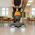 Ultimaxx 360 Maszyna Szorująco Zbierająca Z Baterią Litowo Ionową - TASKI